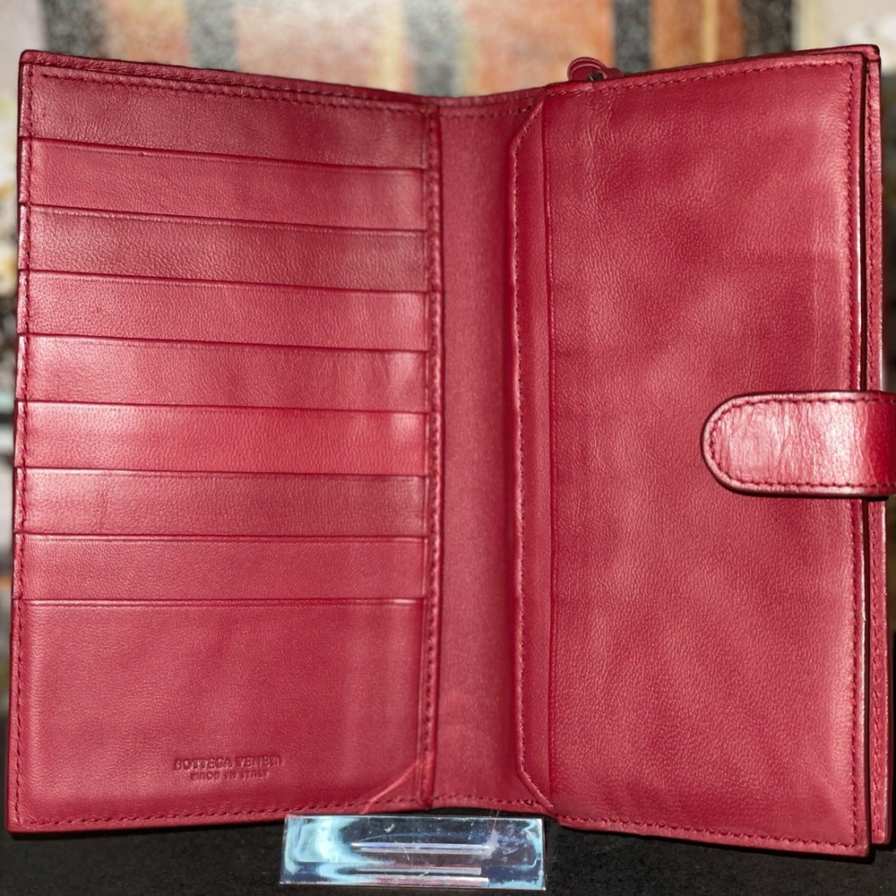 Bottega Veneta Red Intrecciato Leather Continental Wallet - Picture 5 of 13